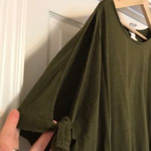 Ava & Viv Army Green Arm Slit & Tie Shirt 4X